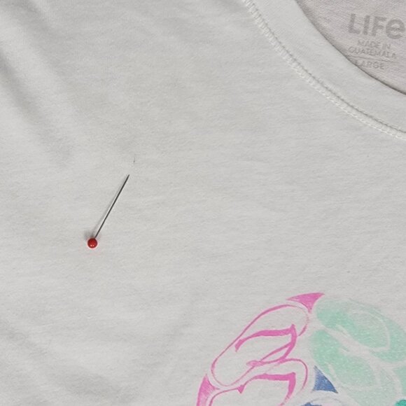 NWT Life Is Good White Crew Neck Short Sleeve Tee Flip Flop Heart - L - Picture 9 of 12